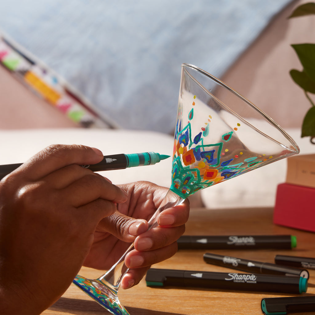 Ceramic painting with Sharpie Graphic Markers