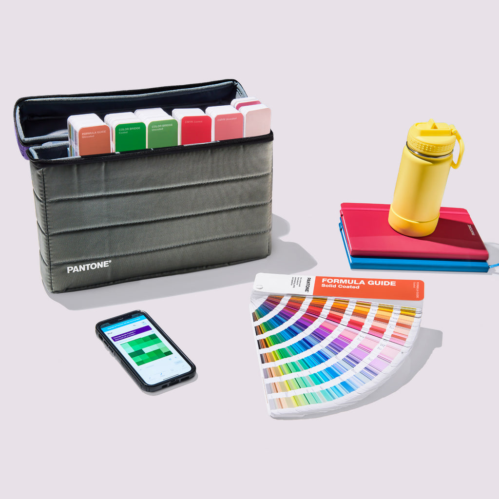 2023 GPG304B Pantone Portable Studio Guide